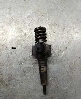 Audi A6 S6 C6 4F Fuel injector 03g130073g