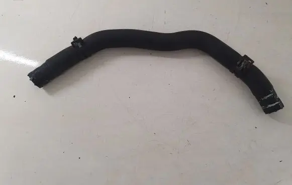 Toyota Avensis T270 Engine coolant pipe/hose