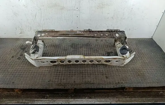 Ford Focus Front bumper support beam 