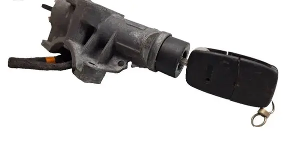 Volkswagen Golf V Ignition lock 4B0905851C