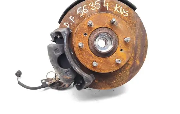Mitsubishi L200 Front wheel hub