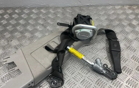 Opel Insignia A Front seatbelt buckle 305537010AC