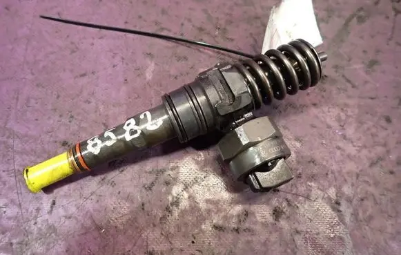 Ford Galaxy Fuel injector 