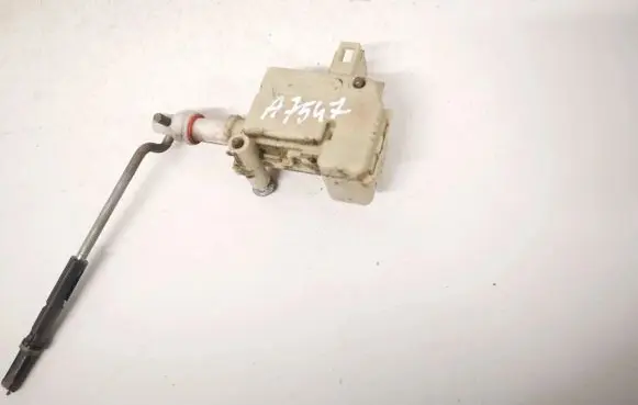 Volkswagen PASSAT B5 Central locking motor 