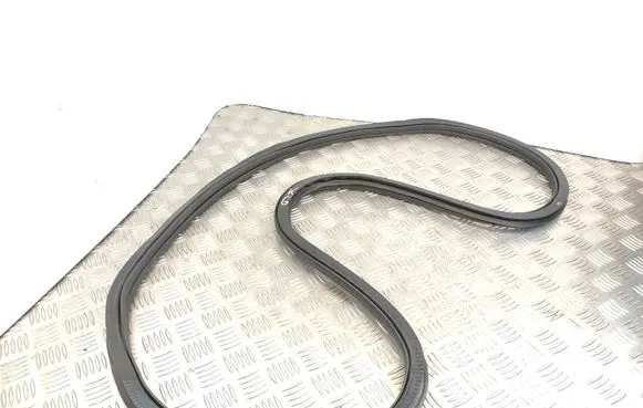 Volkswagen Polo VI Rear door rubber seal (on body) 2G6867913B