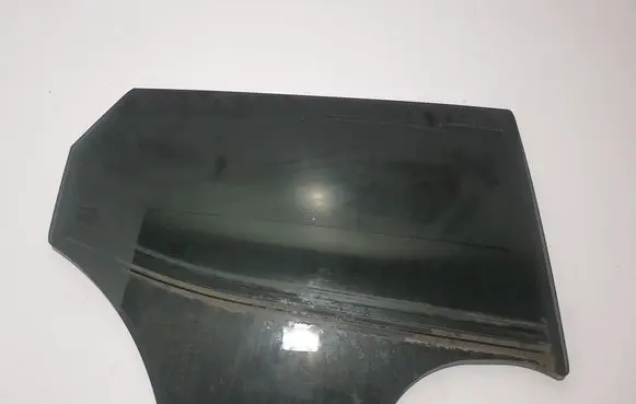 Nissan Qashqai Rear door window glass 82300HV00B