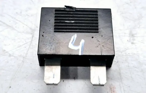 Lexus IS 200-300 Other relay 9098004066