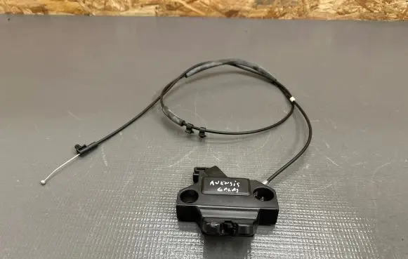Toyota Avensis T270 Loading door lock 