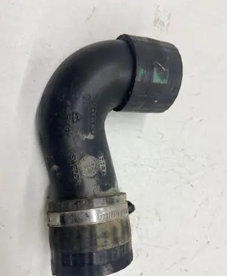 Volvo V40 Intercooler hose/pipe 31338572