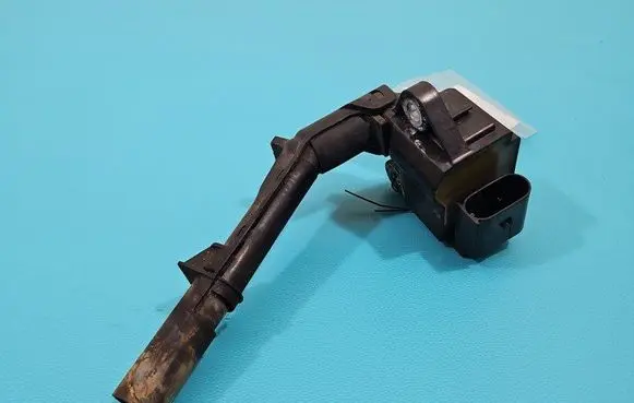 High voltage ignition coil