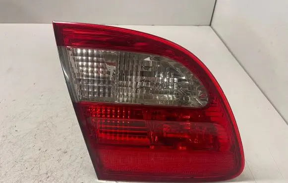 Mercedes-Benz E W211 Tailgate rear/tail lights A2118201364
