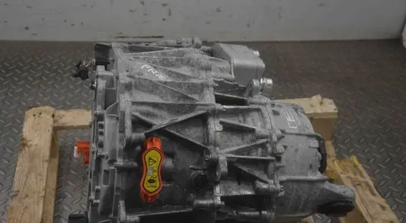 Tesla Model Y Engine 108569320F 109621500C