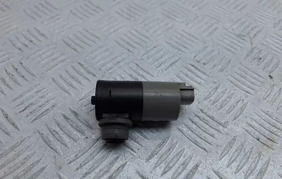 Toyota Auris 150 Windscreen/windshield washer pump 8533002030 30892 070202A