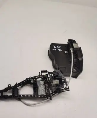 BMW M4 F82 F83 Front door lock 7202150