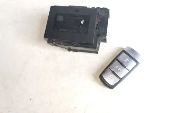 Volkswagen PASSAT B7 Ignition lock 3C0905843AA
