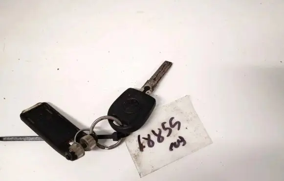 Volkswagen Caddy Ignition key/card 