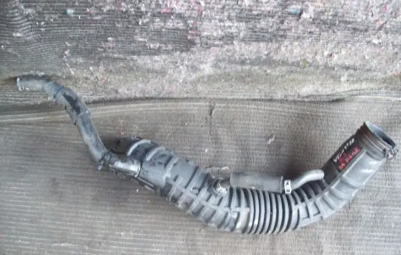 Hyundai Veloster Air intake hose/pipe 281402V400