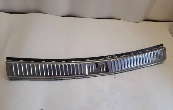 Volkswagen Touareg II Trunk/boot sill cover protection 7P0863459E
