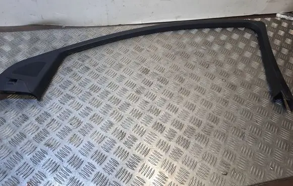 Audi Q7 4L Front door glass trim molding 4L0867610