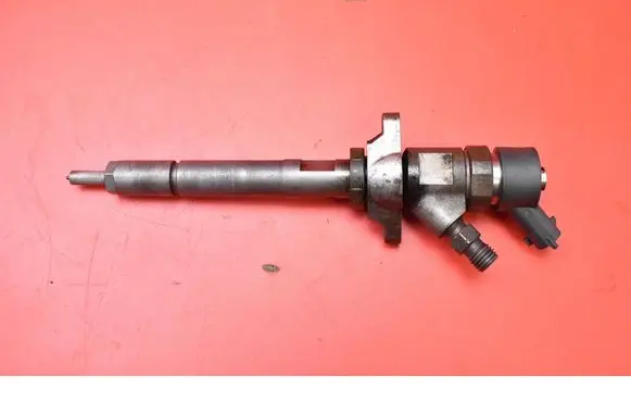 Ford Focus C-MAX Fuel injector 0445110239