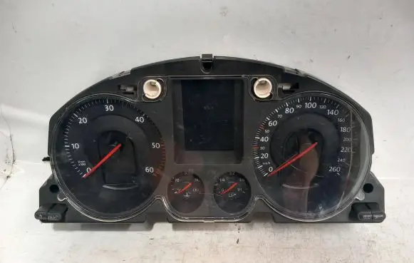 Volkswagen PASSAT B6 Speedometer (instrument cluster) 3C0920870G V0032000