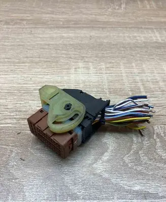 Ford Mondeo Mk III Plug wire 1670067 416700679 1719671
