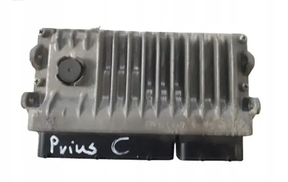 Toyota Prius c Engine control unit/module 8966152U81