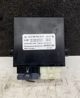 Volkswagen Crafter Door central lock control unit/module A9069005501