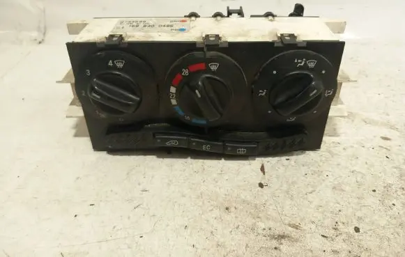Mercedes-Benz A W168 Climate control unit 1688300485 0144599 HW03997