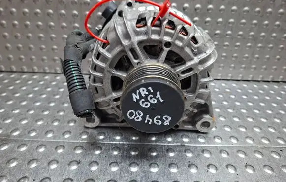 Opel Corsa F Generator/alternator S27624661 9835689480