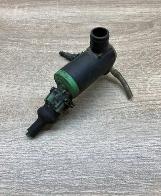 Peugeot 406 Headlight washer pump 0590001 9JD