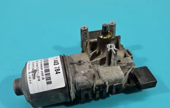 Opel Combo D Wiper motor 0390241564 IMPRK1443784