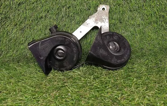 Ford Fiesta Horn signal D2BT13A803AB