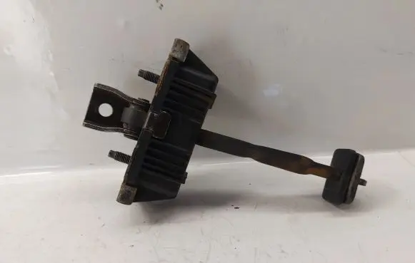 Toyota Avensis T250 Front door check strap stopper 6861005040