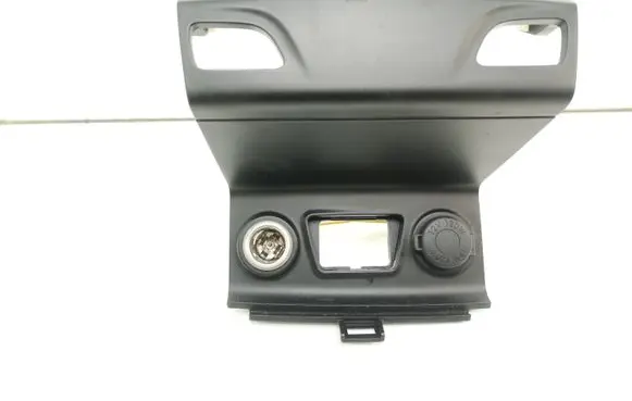 Hyundai ix35 12 V Socket (front) 846222Y000