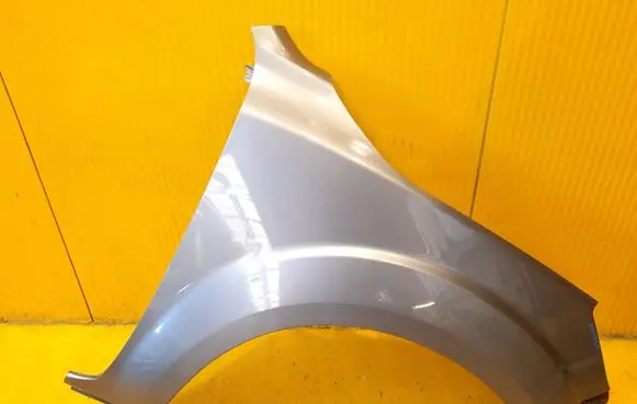 Nissan NP300 Fender