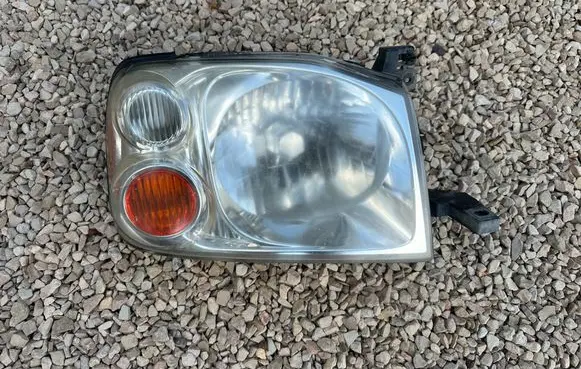 Nissan King Cab, Navara Headlight/headlamp 26010VK426 26025VK410