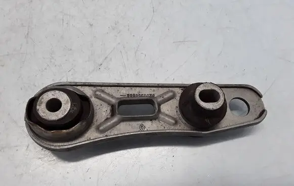 Engine mount bracket