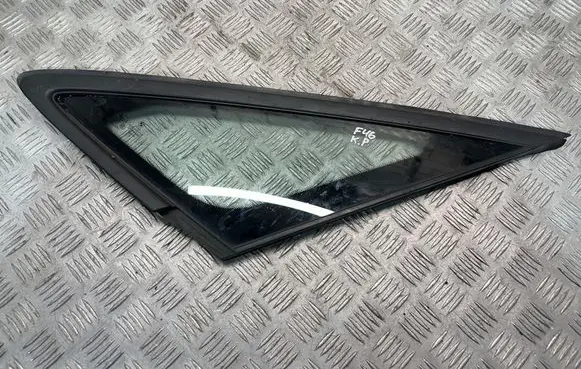 BMW 2 F46 Front triangle window/glass 2579125