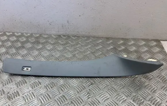 BMW 1 E81 E87 (A) pillar trim 7058330