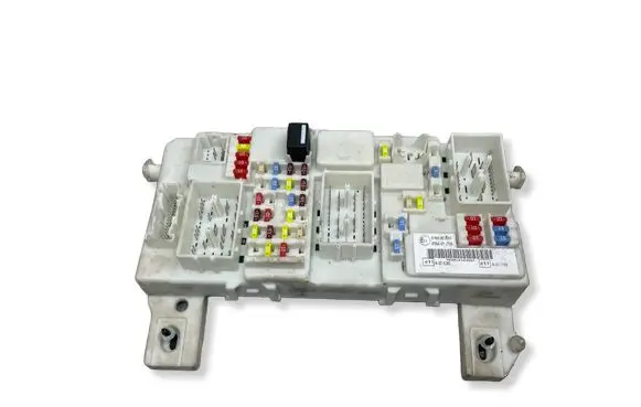 Ford Focus Fuse module 7M5T14A073CG 00026144 519242804