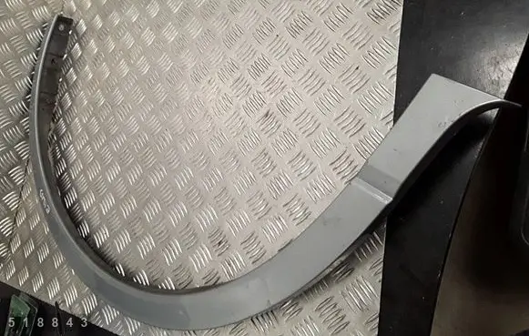 Ford Kuga III Rear arch trim nv4bs286d03