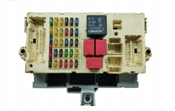 Fiat Stilo Fuse module 51715858