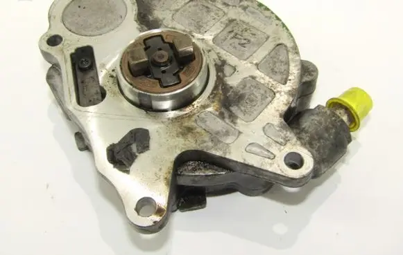 Volkswagen Caddy Vacuum pump