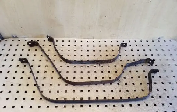 Audi A4 S4 B7 8E 8H Fuel tank mounting bracket 