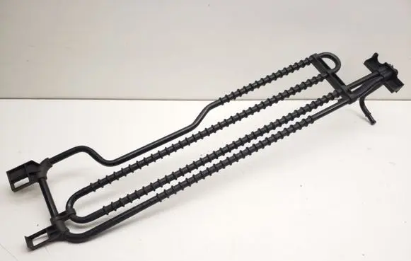 Mercedes-Benz E W212 Power steering radiator A2044601024