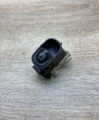 Mercedes-Benz C W203 Electric window control switch A2038200210 501807