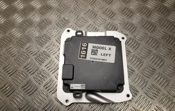 Tesla Model X Door control unit/module 103722200E