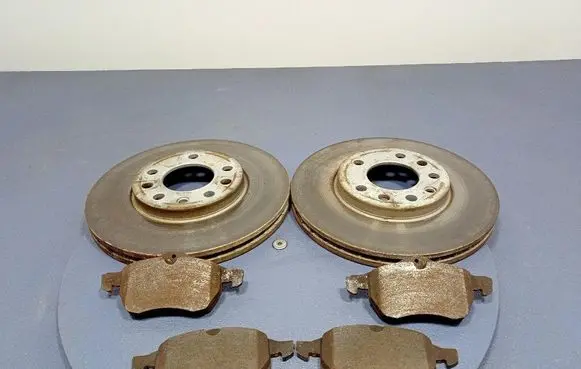 Opel Astra H Front brake disc DDF1042