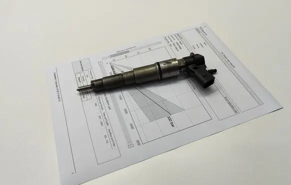 BMW 5 E60 E61 Fuel injector 7792721 0445115008 0445115